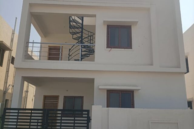 Duplex house 3.78 cents