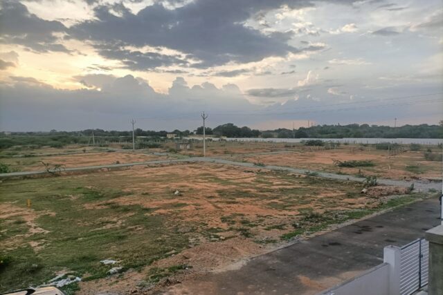 Open plot North facing
